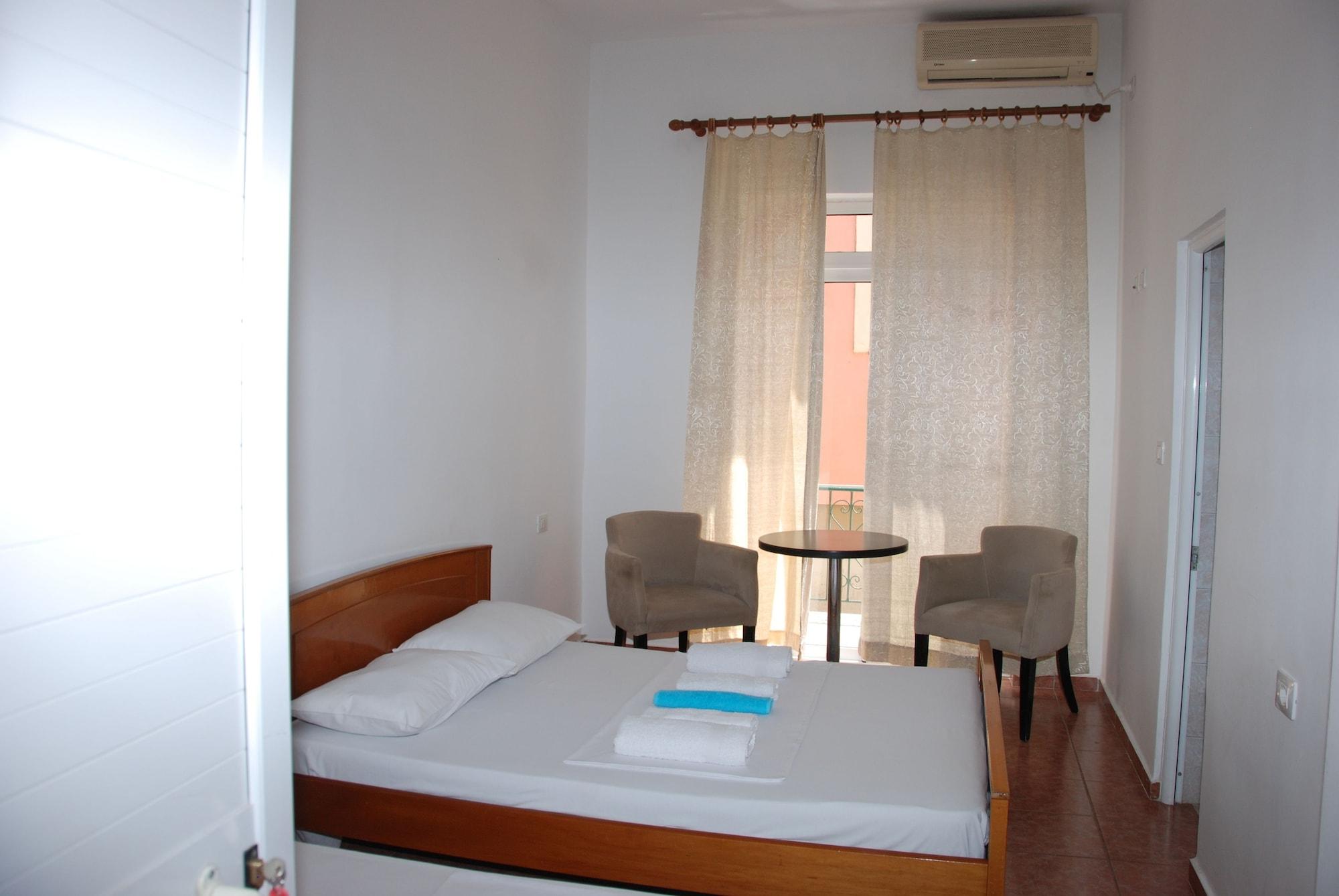 Casa Mia Hotel Sarandë Exterior foto